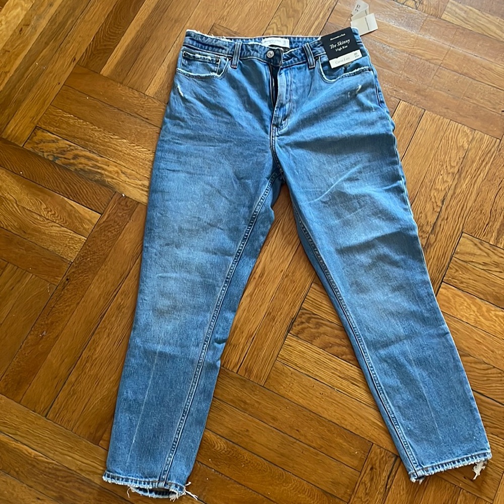 NWT Abercrombie Curve Love jeans size 30/10r